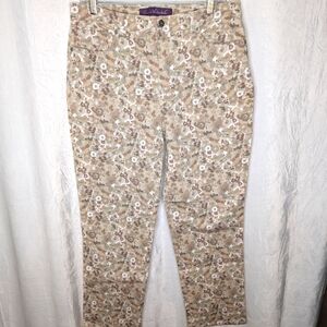 Floral Tan Amanda Jeans By Gloria Vanderbilt. Size 12 SHORT